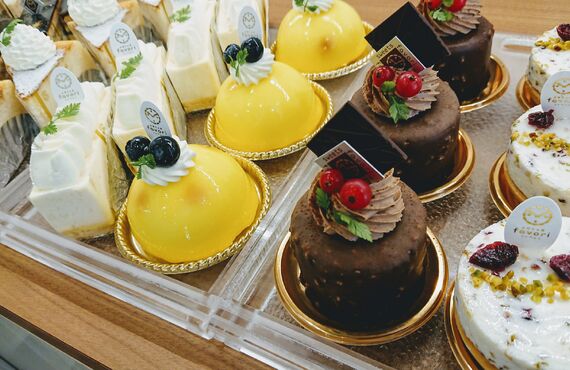 種類豊富なかわいいケーキが人気